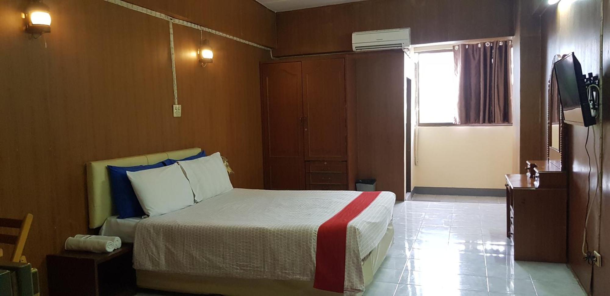 โรงแรมวินบางนา Win Bangna Hotel Bangkok Habitación foto