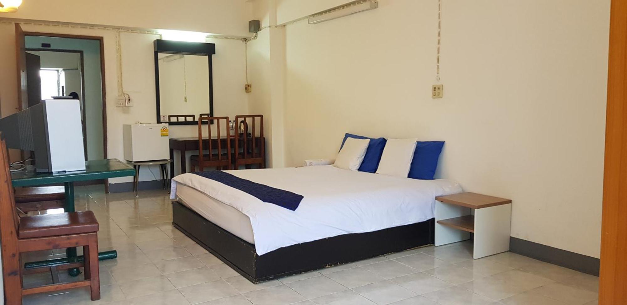 โรงแรมวินบางนา Win Bangna Hotel Bangkok Habitación foto