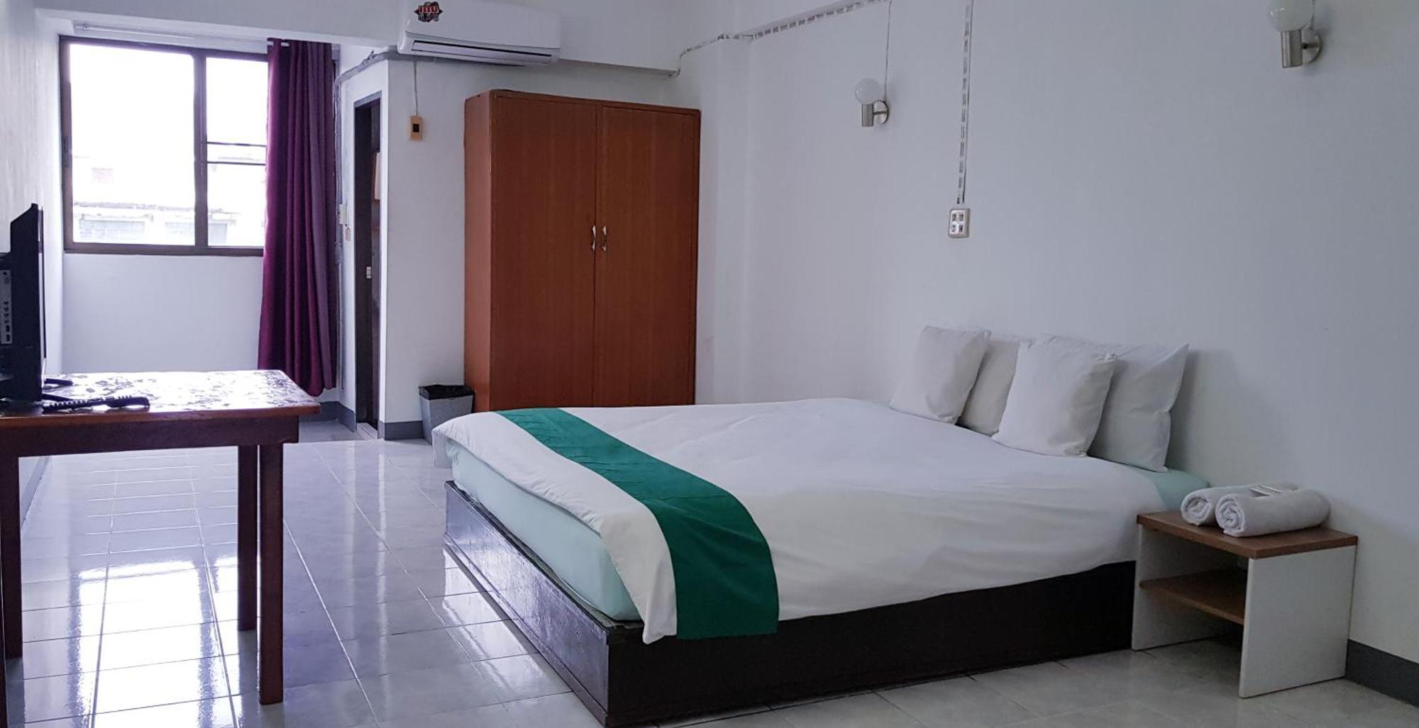 โรงแรมวินบางนา Win Bangna Hotel Bangkok Habitación foto
